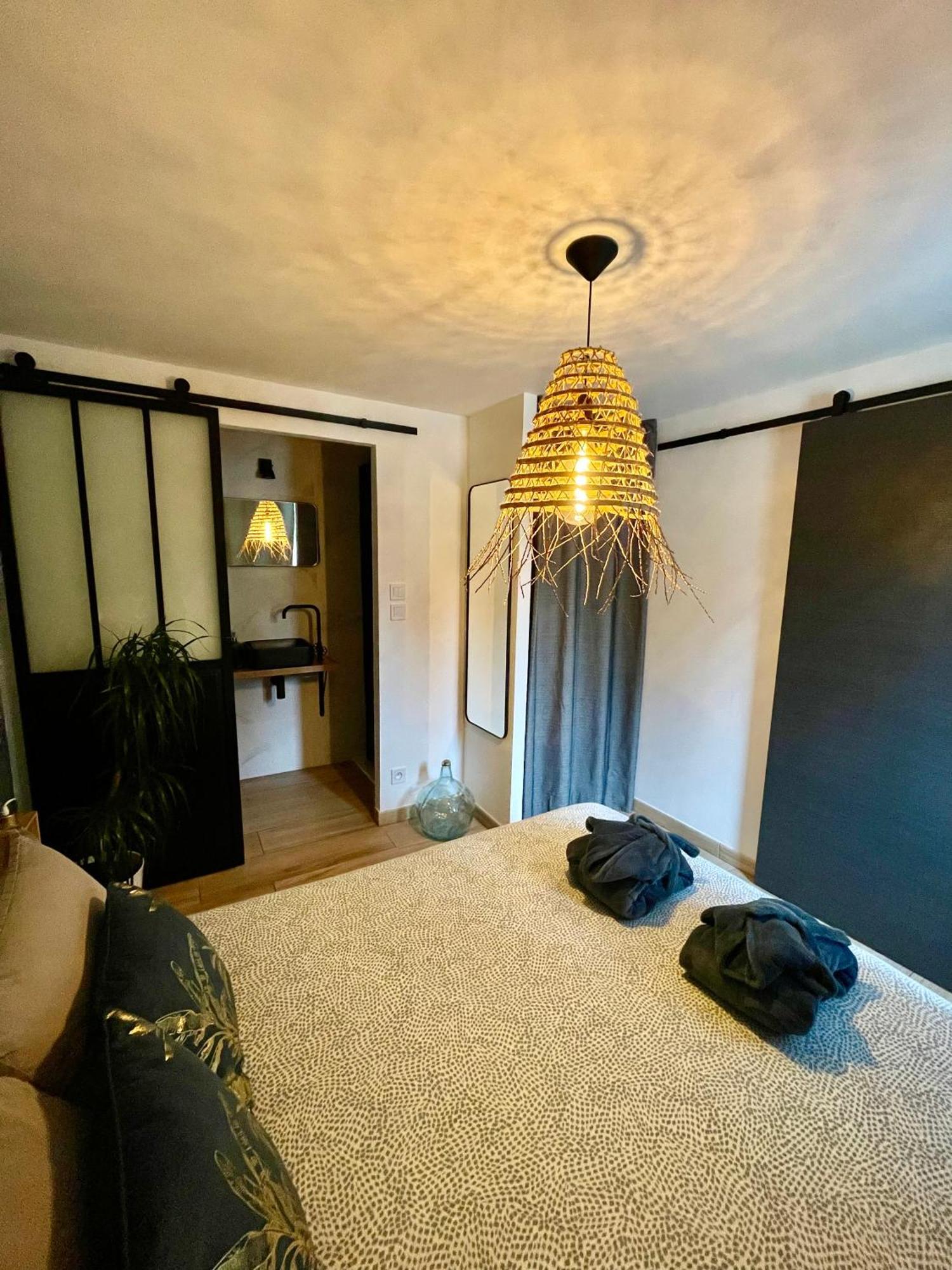 Villa Les Oliviers Spa Privatif 방돌 외부 사진